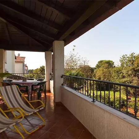 In - Istrien 33682 Apartment Pula